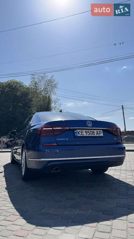 Седан Volkswagen Passat 2016 в Днепре