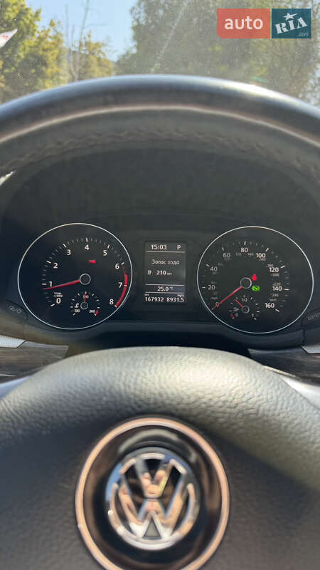 Седан Volkswagen Passat 2016 в Днепре