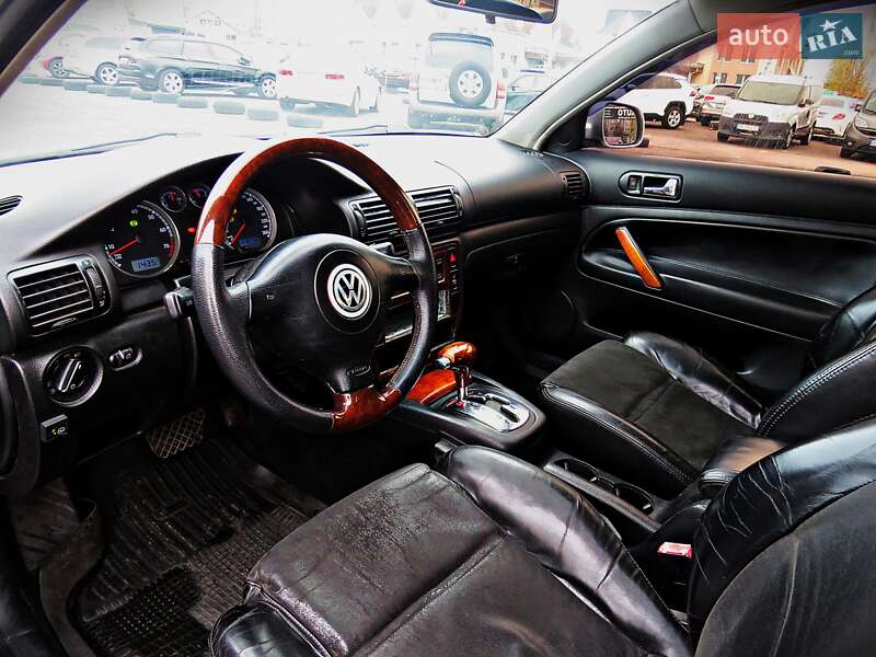 Седан Volkswagen Passat 2001 в Черкассах