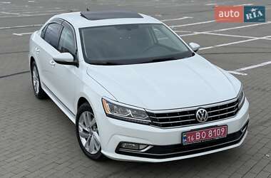 Седан Volkswagen Passat 2018 в Одессе