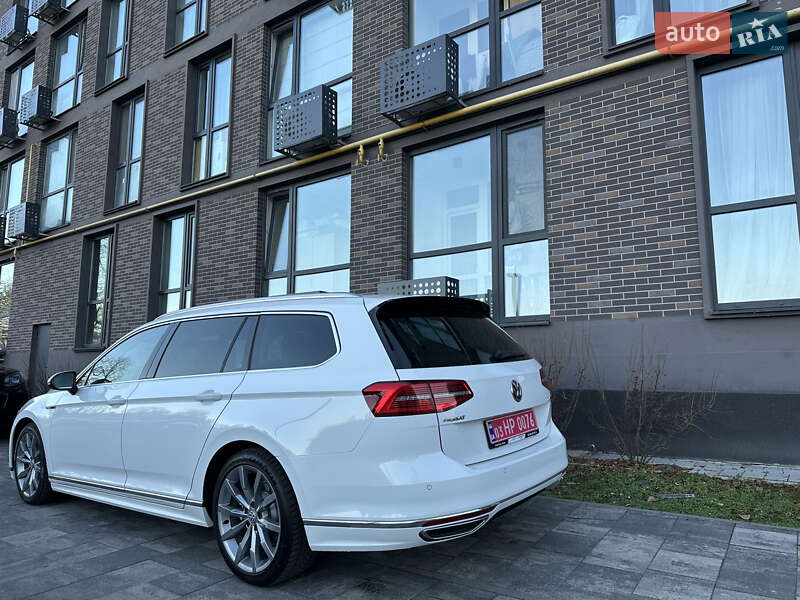 Универсал Volkswagen Passat 2017 в Львове