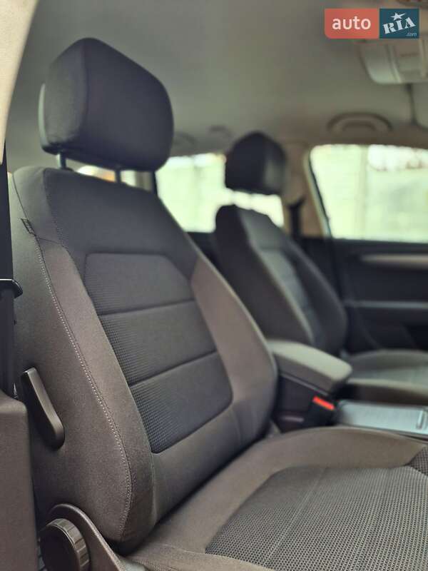 Универсал Volkswagen Passat 2013 в Запорожье