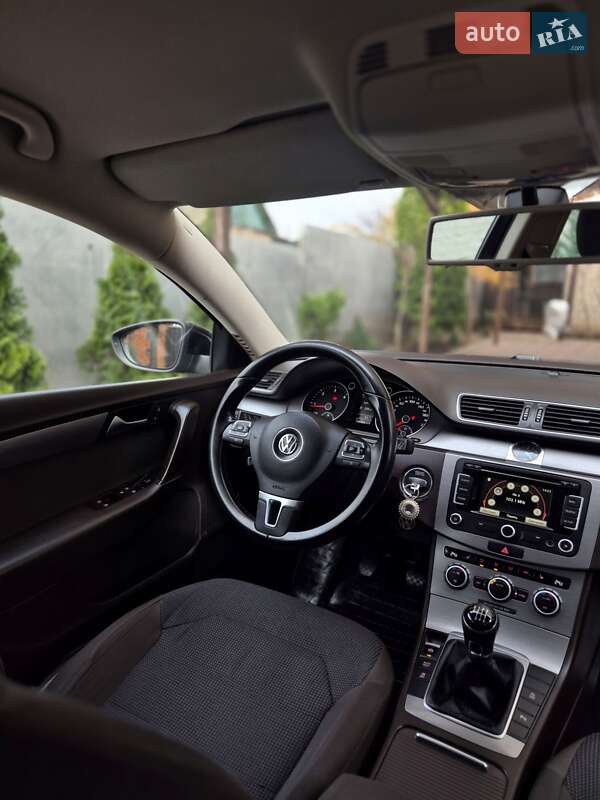 Универсал Volkswagen Passat 2013 в Запорожье