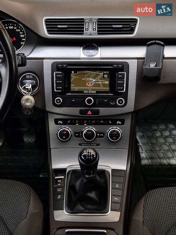 Универсал Volkswagen Passat 2013 в Запорожье