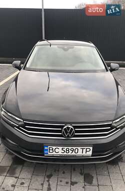 Седан Volkswagen Passat 2020 в Самборі