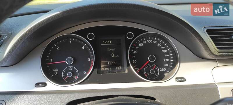 Универсал Volkswagen Passat 2009 в Мостиске