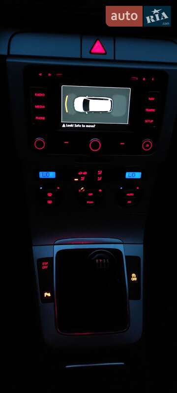 Универсал Volkswagen Passat 2009 в Мостиске