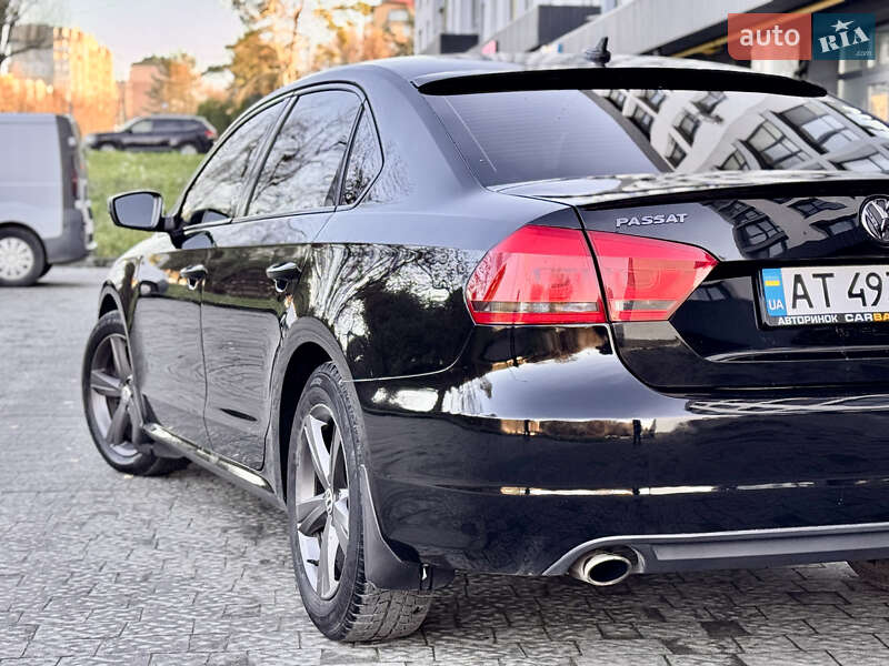 Седан Volkswagen Passat 2012 в Львове