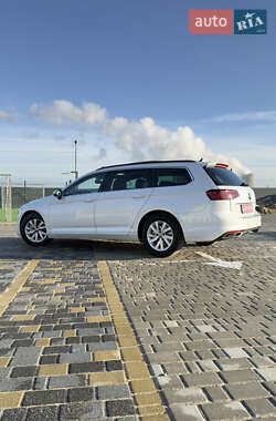 Универсал Volkswagen Passat 2022 в Вараше