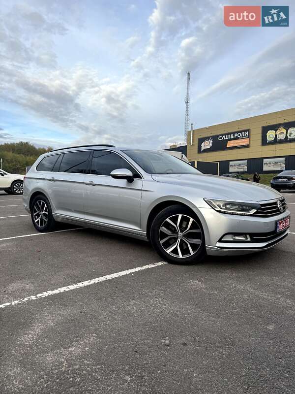Универсал Volkswagen Passat 2016 в Ровно