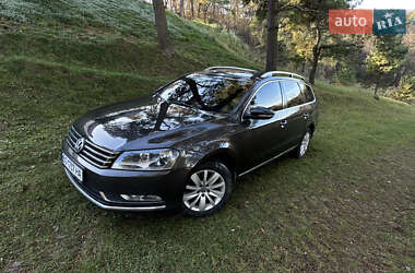 Універсал Volkswagen Passat 2012 в Бучачі