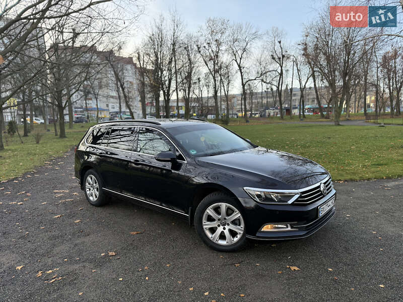 Универсал Volkswagen Passat 2016 в Хмельницком