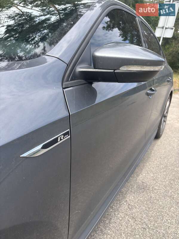 Седан Volkswagen Passat 2018 в Киеве фото 6 Седан Volkswagen Passat 2018 в Киеве