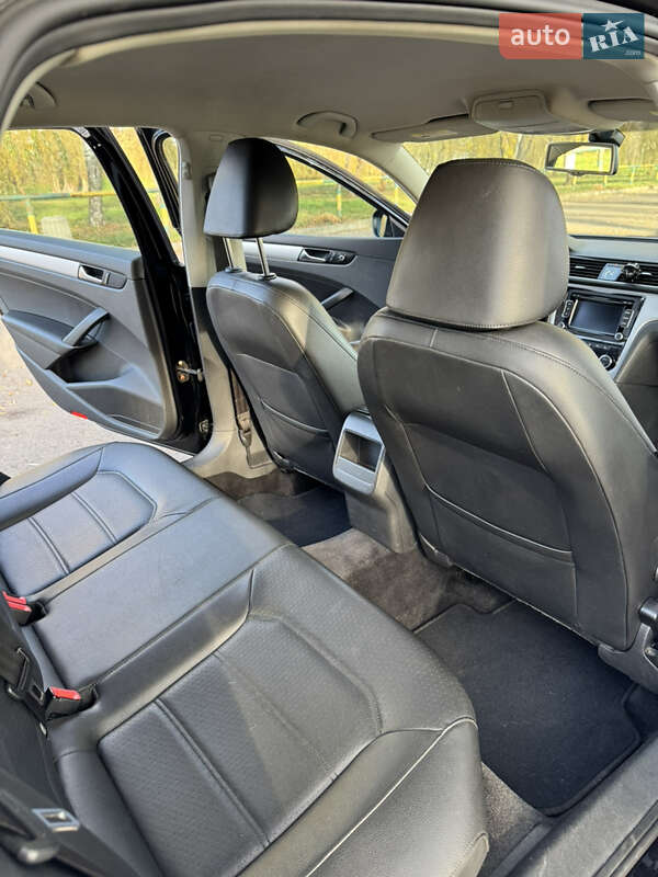 Седан Volkswagen Passat 2012 в Ровно фото 14 Седан Volkswagen Passat 2012 в Ровно