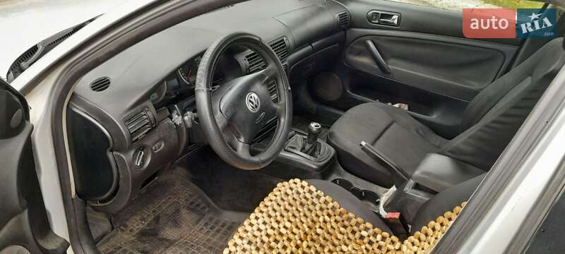 Универсал Volkswagen Passat 2002 в Малине фото 3 Универсал Volkswagen Passat 2002 в Малине