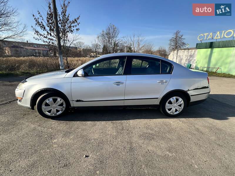 Седан Volkswagen Passat 2005 в Костополе фото 8 Седан Volkswagen Passat 2005 в Костополе