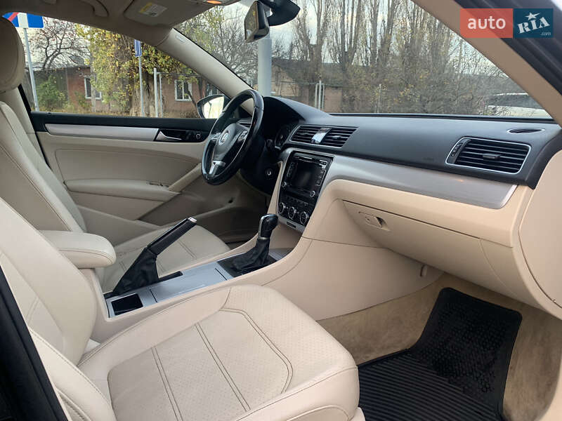 Седан Volkswagen Passat 2012 в Чернігові фото 18 Седан Volkswagen Passat 2012 в Чернігові