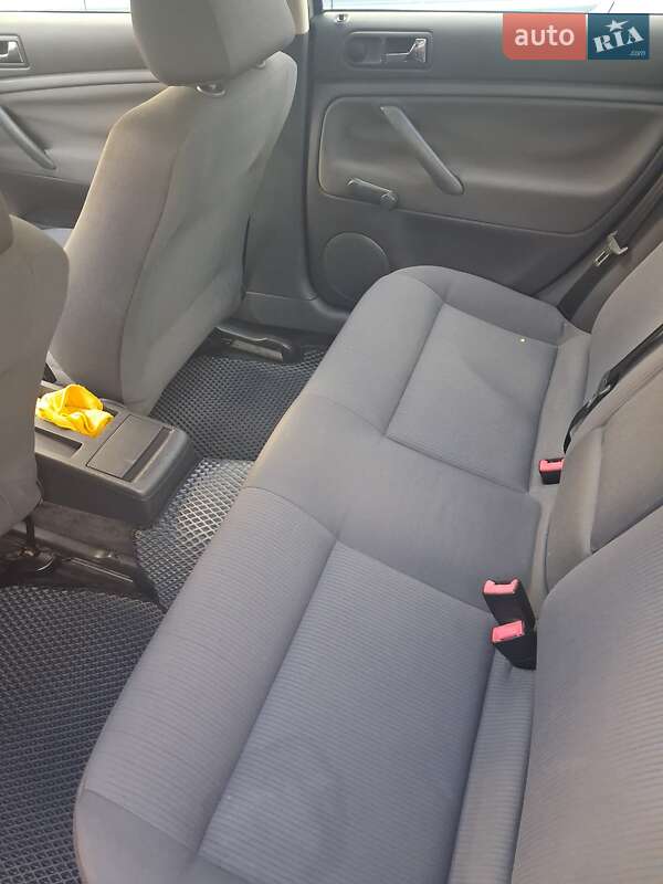Седан Volkswagen Passat 2004 в Гайсине фото 3 Седан Volkswagen Passat 2004 в Гайсине