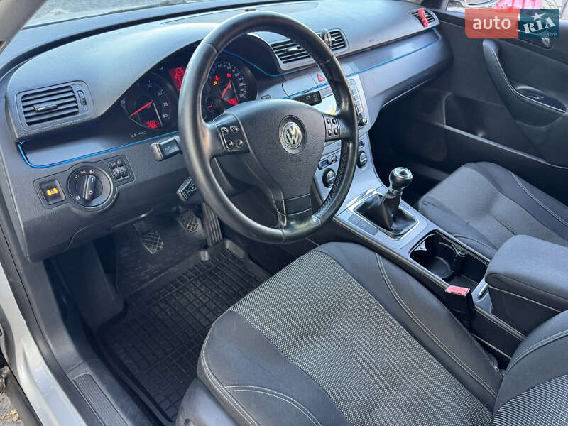 Универсал Volkswagen Passat 2005 в Одессе