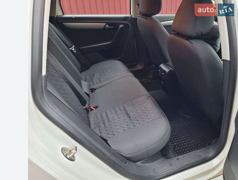Универсал Volkswagen Passat 2013 в Тернополе