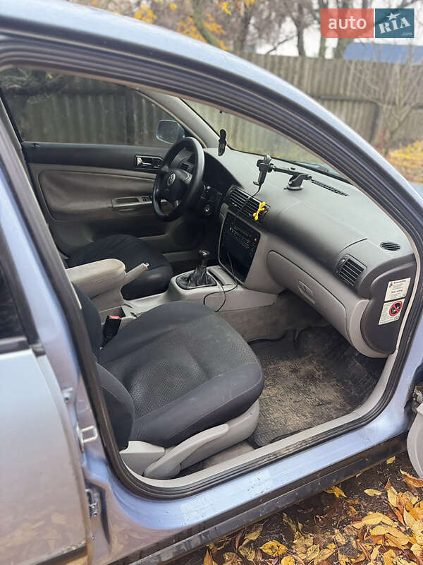 Седан Volkswagen Passat 1997 в Чугуеве