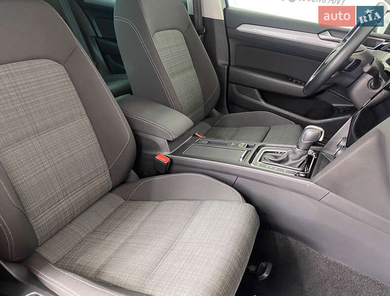 Универсал Volkswagen Passat 2020 в Львове фото 19 Универсал Volkswagen Passat 2020 в Львове