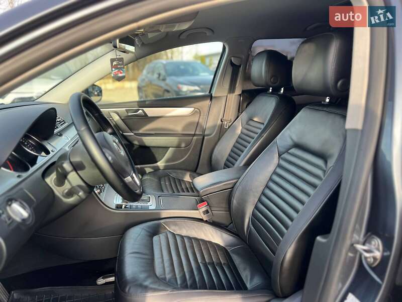 Универсал Volkswagen Passat 2012 в Стрые