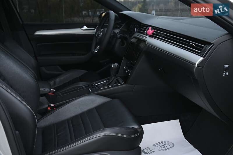 Универсал Volkswagen Passat 2016 в Бердичеве фото 57 Универсал Volkswagen Passat 2016 в Бердичеве