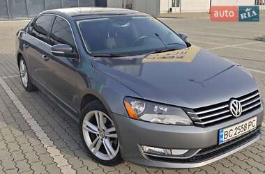 Седан Volkswagen Passat 2013 в Львове