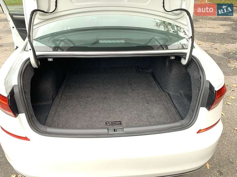 Седан Volkswagen Passat 2020 в Харькове фото 28 Седан Volkswagen Passat 2020 в Харькове