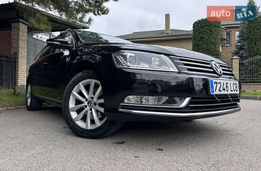 Універсал Volkswagen Passat 2014 в Луцьку