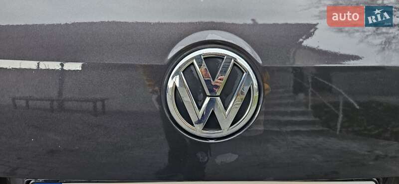 Універсал Volkswagen Passat 2011 в Ківерцях