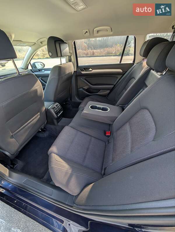 Універсал Volkswagen Passat 2017 в Бучі