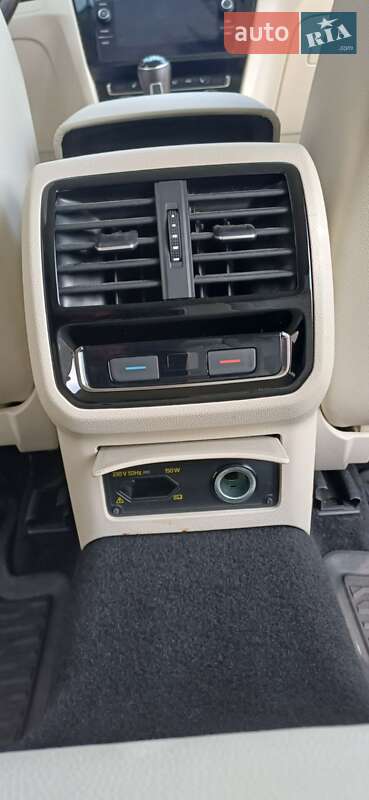 Универсал Volkswagen Passat 2019 в Ивано-Франковске