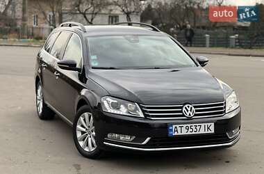 Універсал Volkswagen Passat 2011 в Калуші
