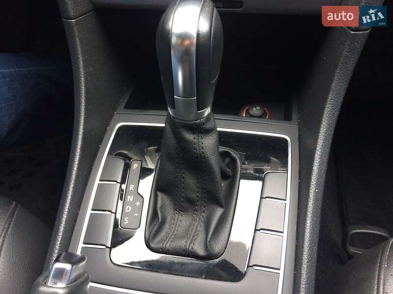 Седан Volkswagen Passat 2014 в Сумах