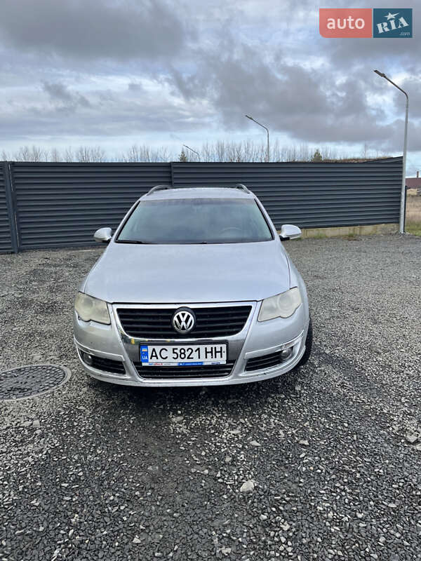 Универсал Volkswagen Passat 2005 в Камне-Каширском