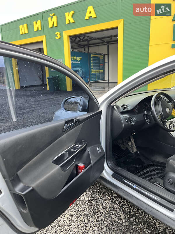 Универсал Volkswagen Passat 2005 в Камне-Каширском