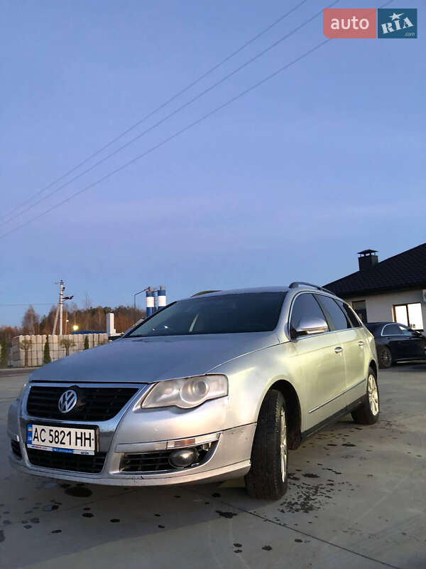 Универсал Volkswagen Passat 2005 в Камне-Каширском