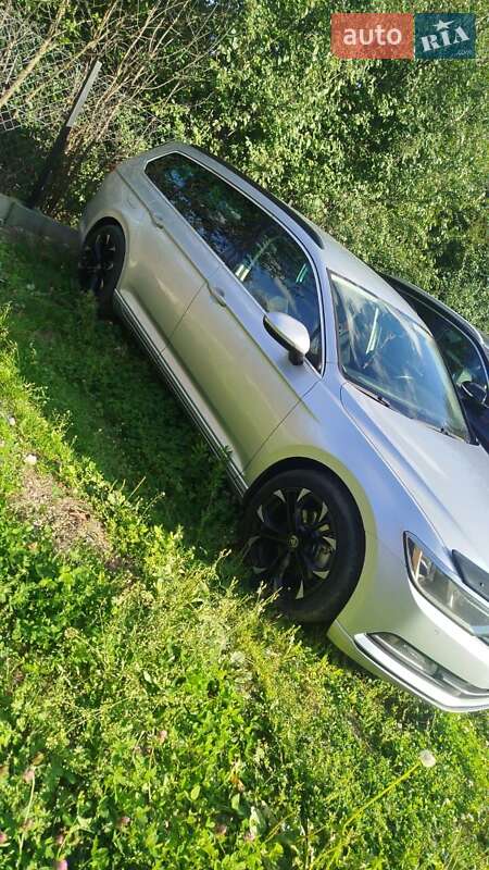 Универсал Volkswagen Passat 2015 в Ивано-Франковске