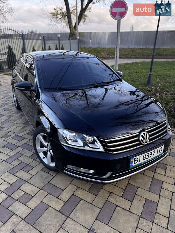 Седан Volkswagen Passat 2012 в Кременчуге