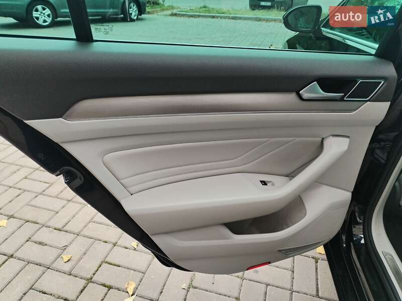 Универсал Volkswagen Passat 2020 в Черкассах