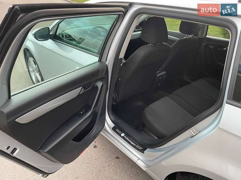 Универсал Volkswagen Passat 2013 в Миргороде