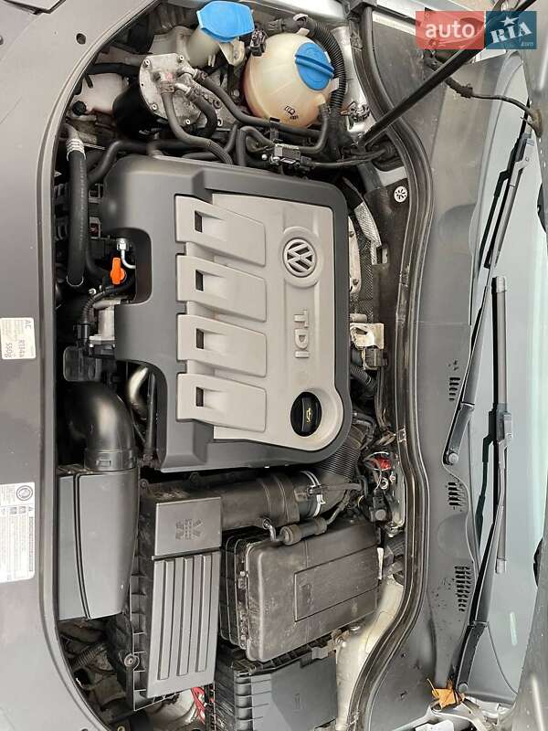 Универсал Volkswagen Passat 2013 в Миргороде