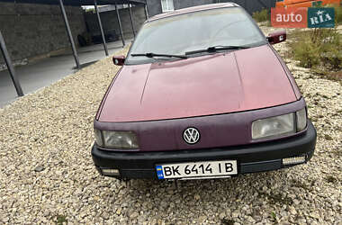 Седан Volkswagen Passat 1992 в Кременці