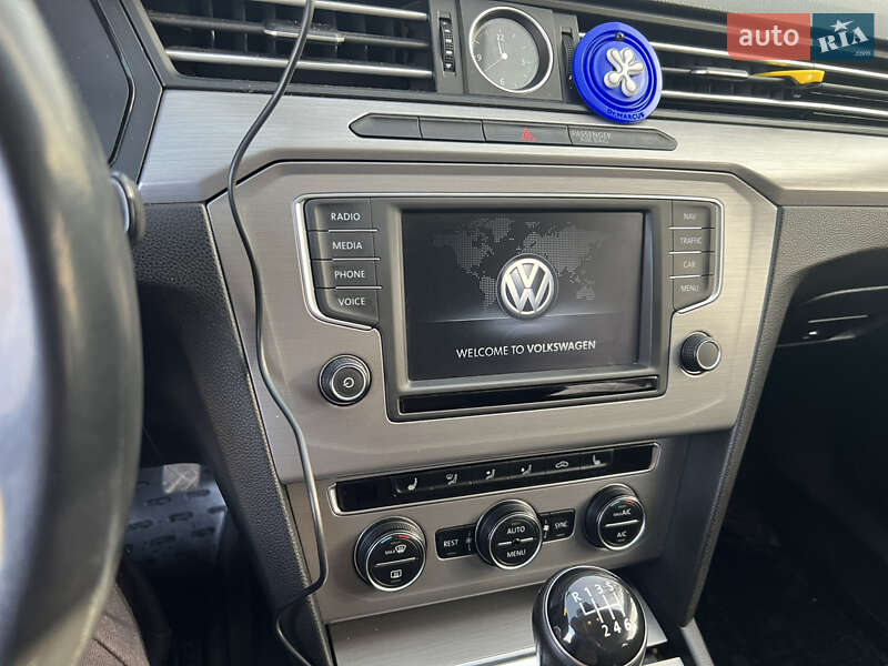 Универсал Volkswagen Passat 2015 в Тульчине фото 16 Универсал Volkswagen Passat 2015 в Тульчине