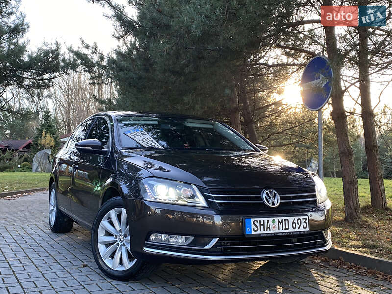 Седан Volkswagen Passat 2014 в Дрогобыче