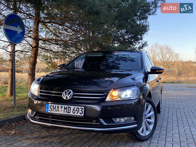 Седан Volkswagen Passat 2014 в Дрогобыче