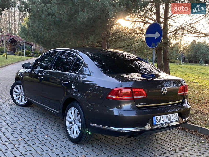 Седан Volkswagen Passat 2014 в Дрогобыче