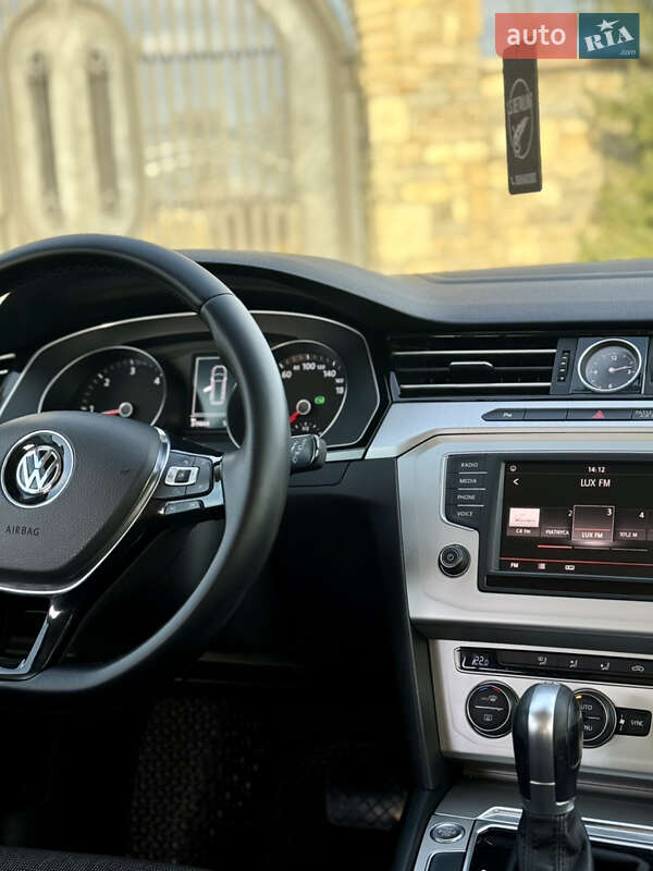 Универсал Volkswagen Passat 2016 в Черновцах фото 27 Универсал Volkswagen Passat 2016 в Черновцах